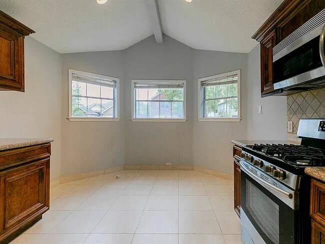 Building Photo - 2103 Whirlaway Dr