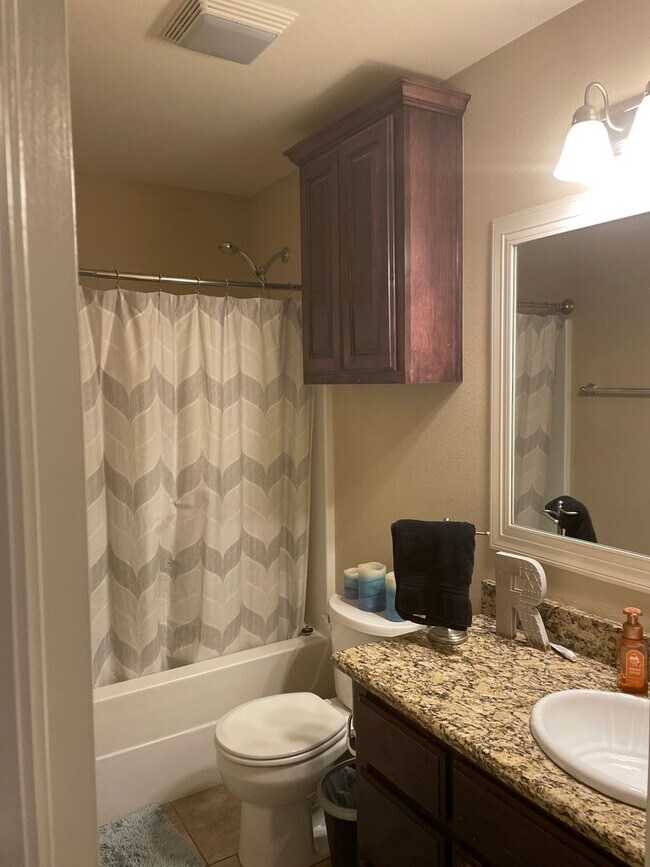 Building Photo - 3/2/2 WYLIE!  Ready for move in!