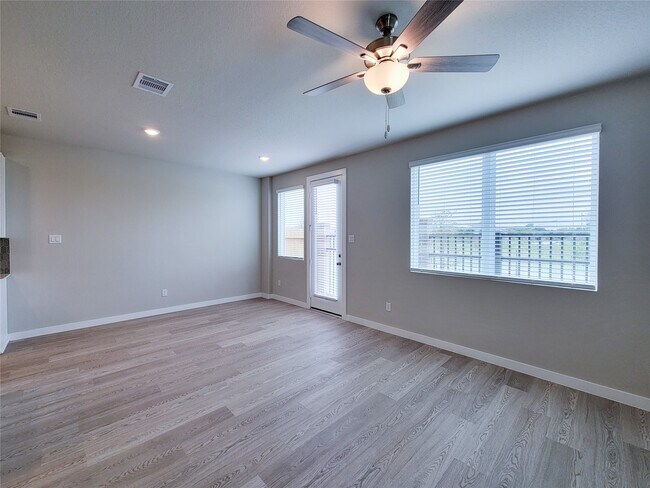 Building Photo - 10055 Cloud Mist Dr