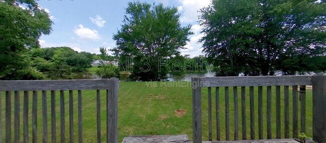 Building Photo - 133 Harbour Lake Dr