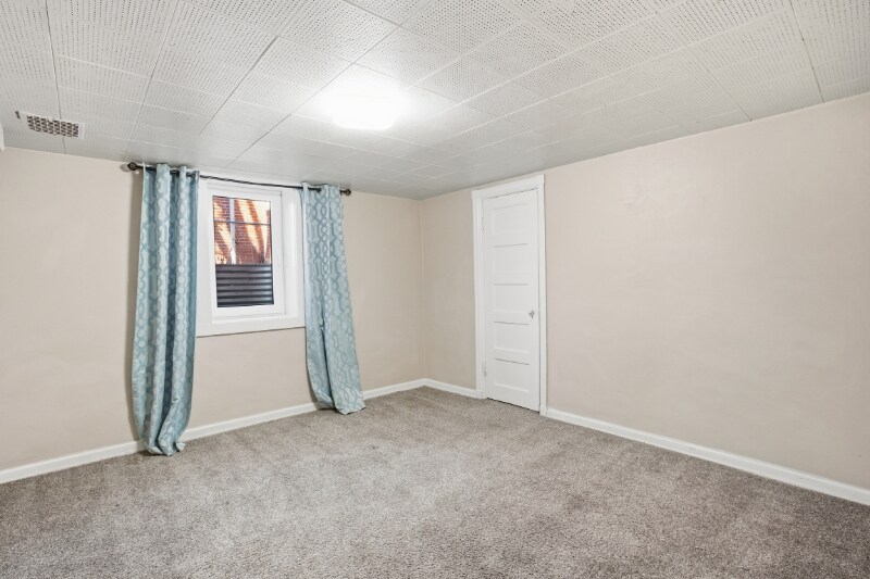 Building Photo - 753 Bellaire St