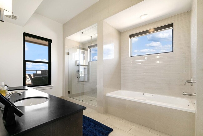 Building Photo - 3100 Carlisle St