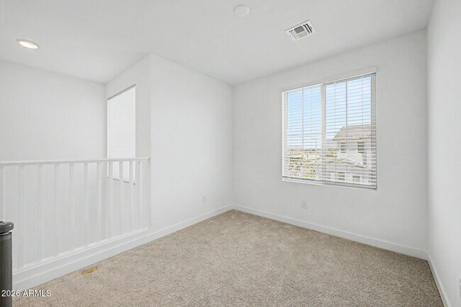 Building Photo - 3361 S 179th Dr
