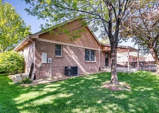 Building Photo - 2534 E 125th Way