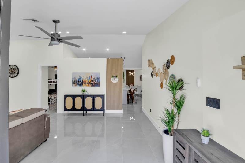 Primary Photo - 7381 NW 35th Ct