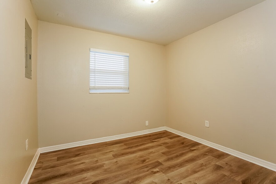 Building Photo - 2914 Lafayette St