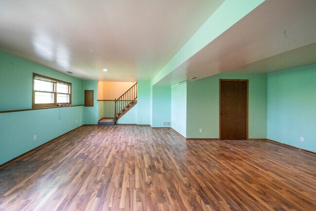 Building Photo - 3516 Kings Lair Dr