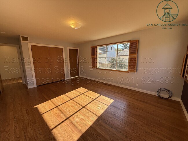 Building Photo - Charming Three Bedroom Hatton Fields Home