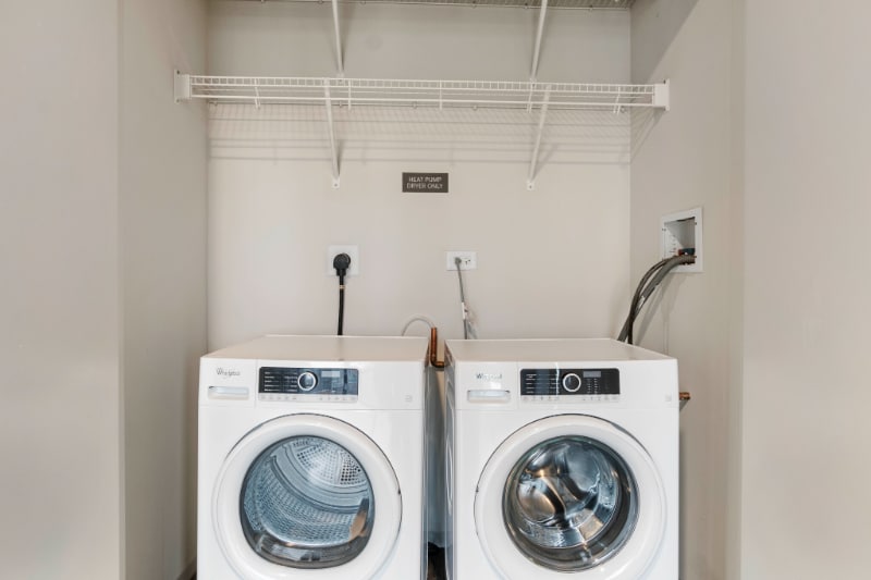 Building Photo - 701 S Clark St