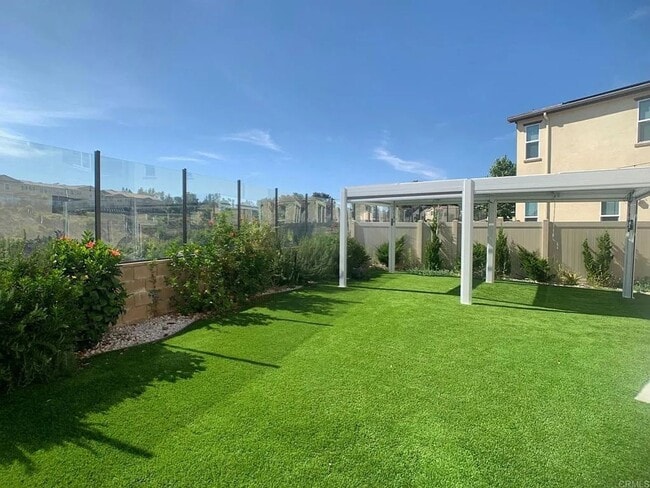 Building Photo - Fully Remodeled 3bed/2.5bath House.