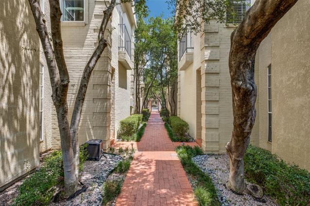 Building Photo - 4517 Holland Ave