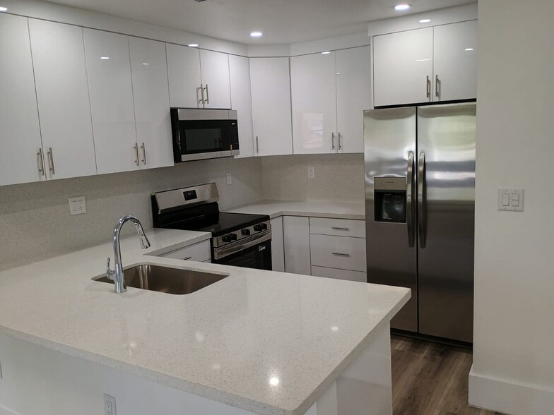 Primary Photo - 9033 SW 123rd Ct