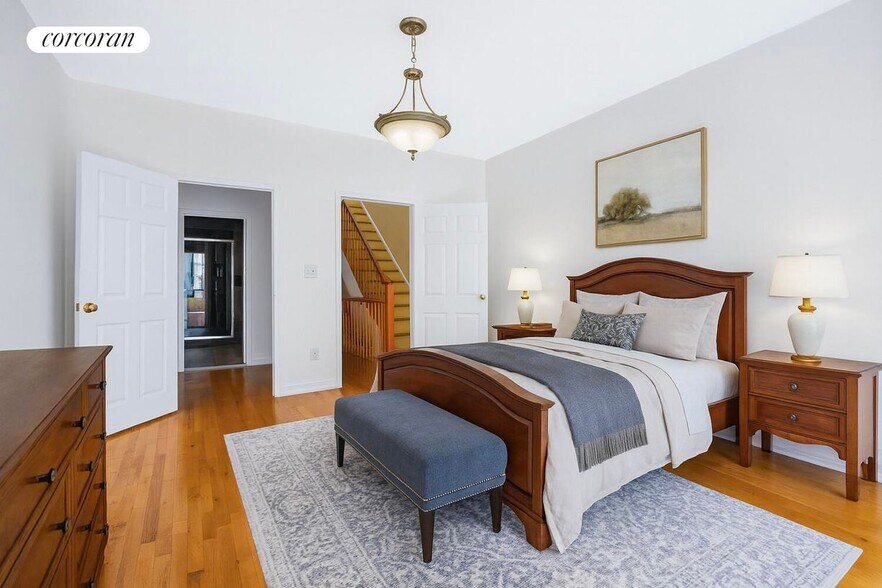 Building Photo - 489 Manhattan Ave