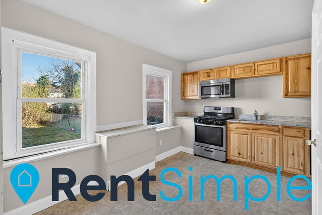 Building Photo - 317 Prince Edward St