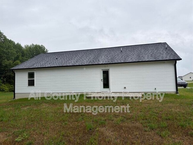 Building Photo - 107 Faucette Dr