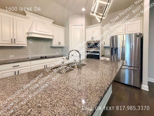 Building Photo - 1600 Irene Dr