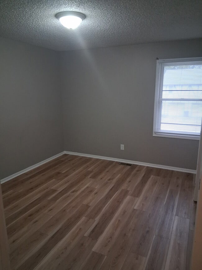 LIVING ROOM - 704 S 40th St