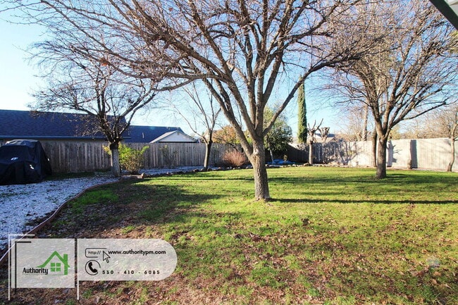 Building Photo - 11540 Vista Del Rio