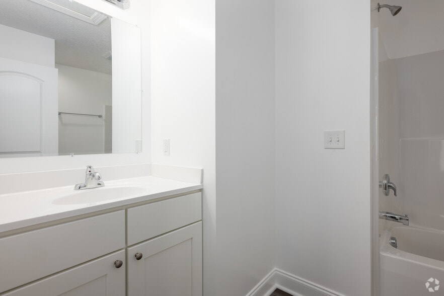 3 Story - 1,854SF - Third Bathroom - 375-395 Skylar Dr