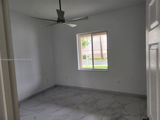 Building Photo - 1642 NW 14th St