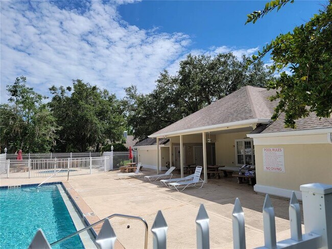 Building Photo - 6416 NW 36th Ter