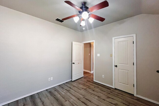 Building Photo - 5518 104th St