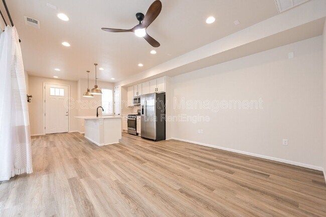 Building Photo - 5358 Routt St