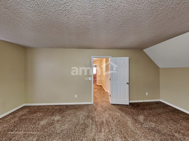 Building Photo - 2020 Foster Dr