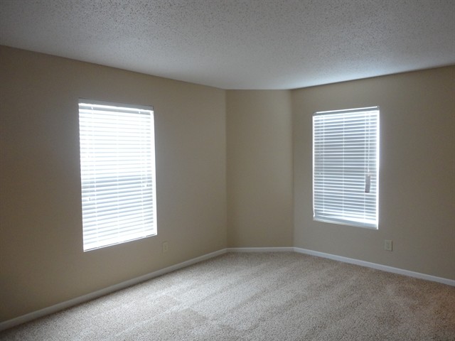Building Photo - 515 Bridgewater Dr