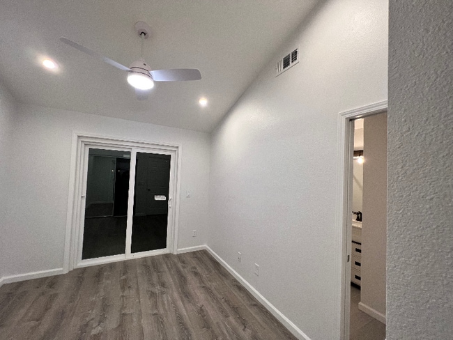 Building Photo - 3620 Dunsmuir Cir