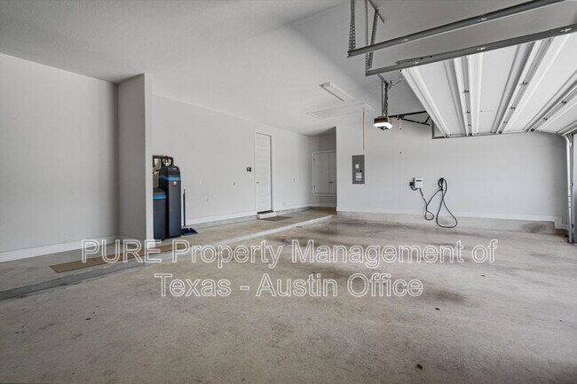 Building Photo - 1138 Woodpark Ln