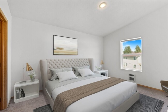 Building Photo - South Valley Four-Plex Unit #3 for Rent