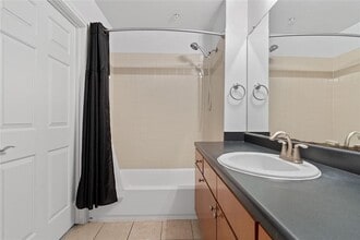 Building Photo - 2515 Pearl St