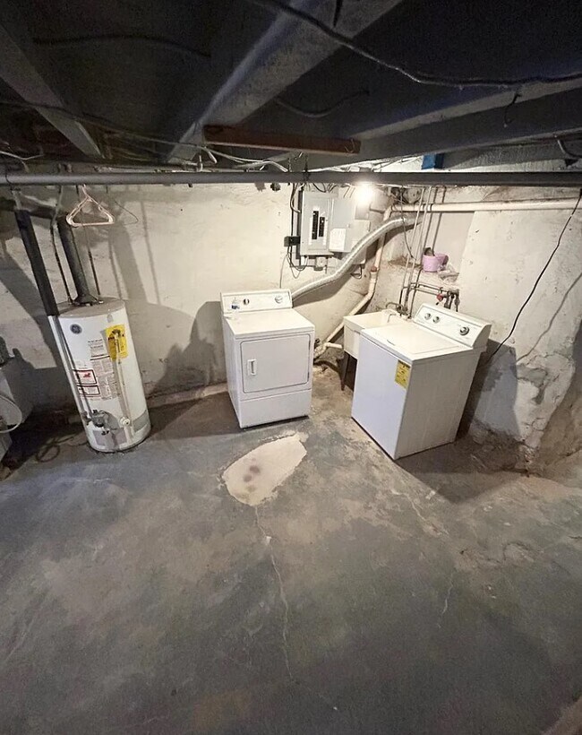 Building Photo - 1605 S Marston St