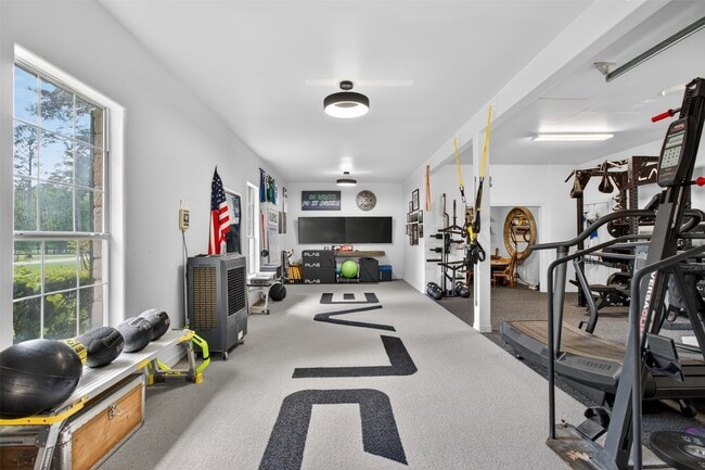 Building Photo - 10626 Crystal Cove Dr