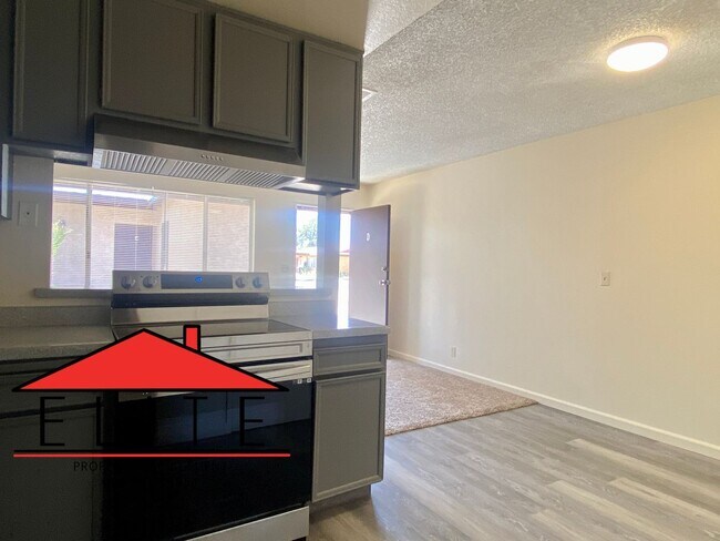 Building Photo - 645RC