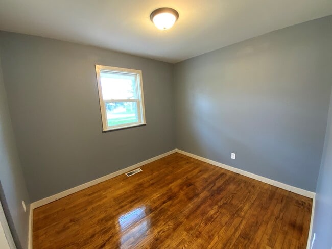 Building Photo - 205 North St