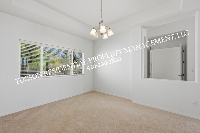 Building Photo - 13245 N Booming Dr