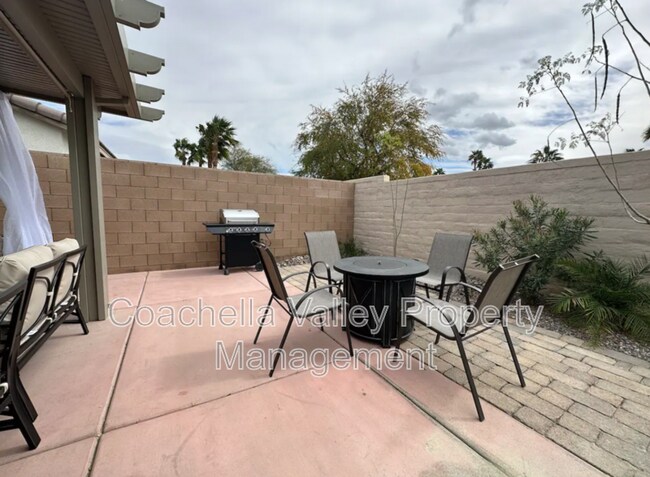 Building Photo - 84131 Azzura Way