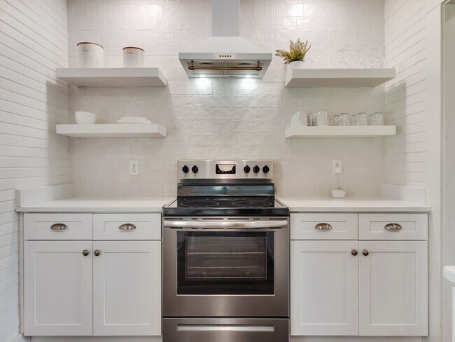 Building Photo - 101 Reid St