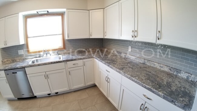 Building Photo - 1619 11th St NW