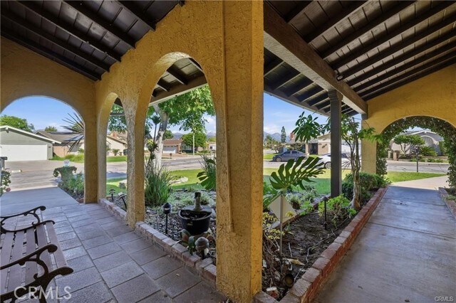 Building Photo - 937 N Greenpark Ave