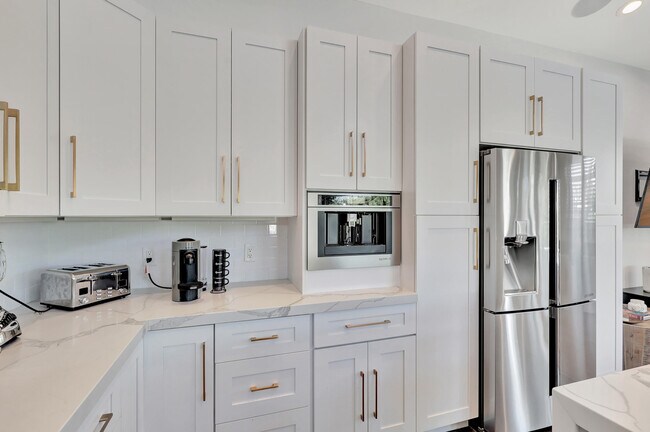 Building Photo - 12612 Mallet Cir