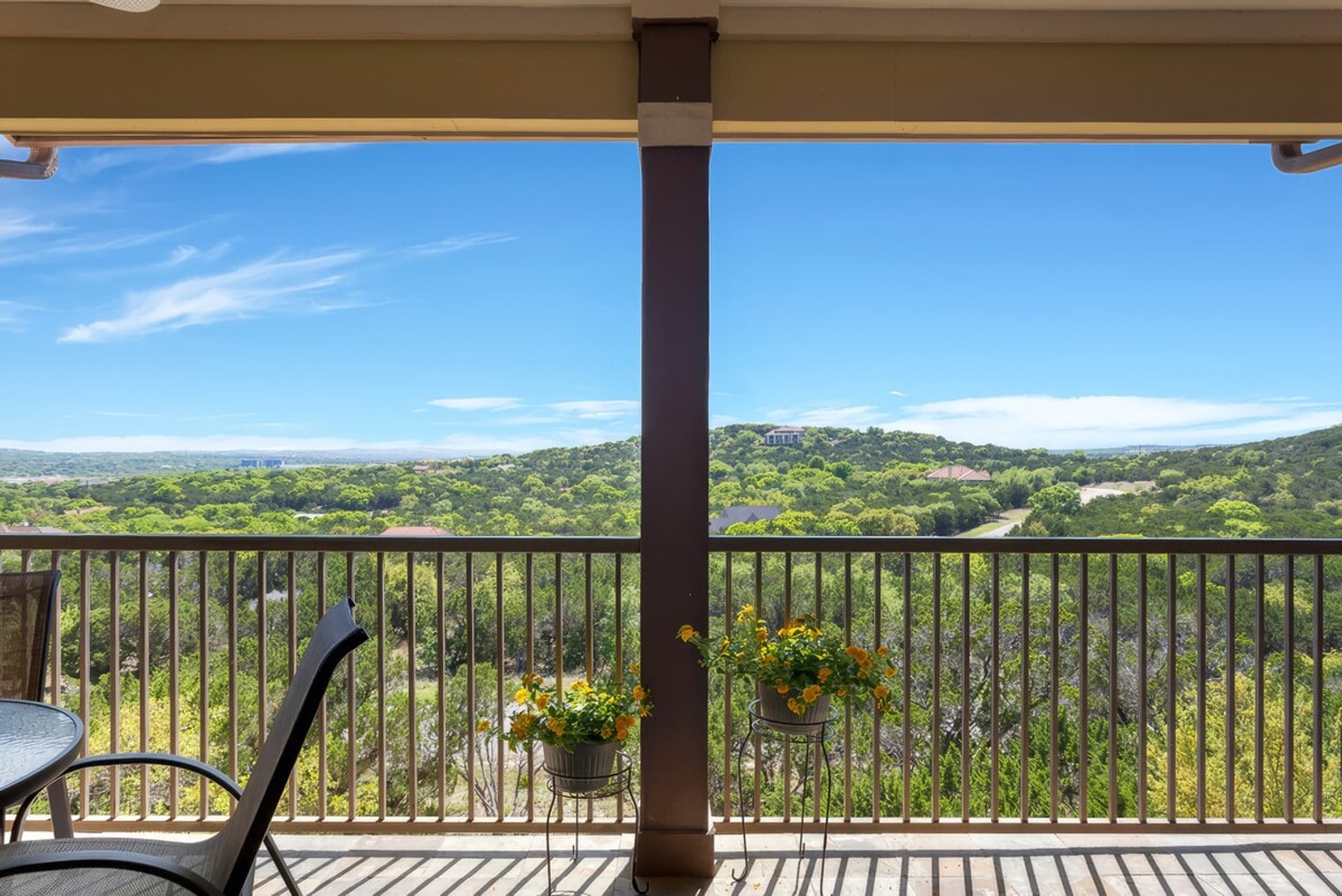 Building Photo - 17901 Edgewood Way