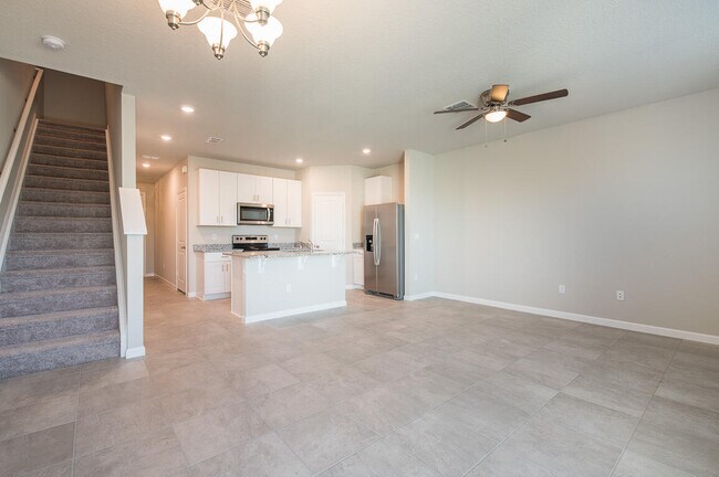 Building Photo - 3944 SE Caladium Ct