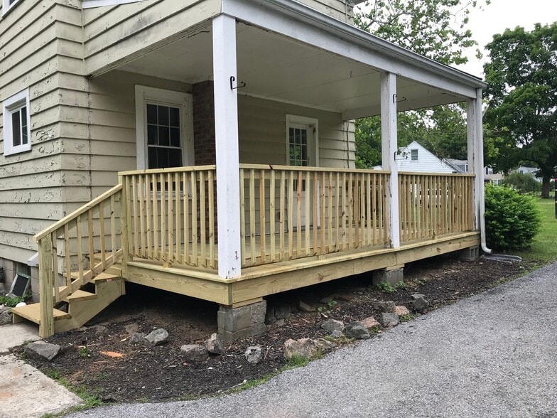 Newer deck - 46 Henmond Blvd