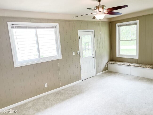 Building Photo - 3 br, 1 bath House - 139 Embassy Ln.