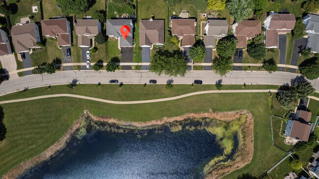 Building Photo - 12220 Peartree Way