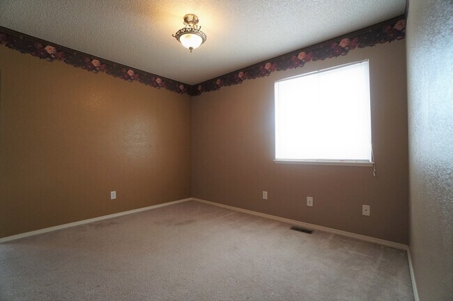 Building Photo - 6613 Payette Dr