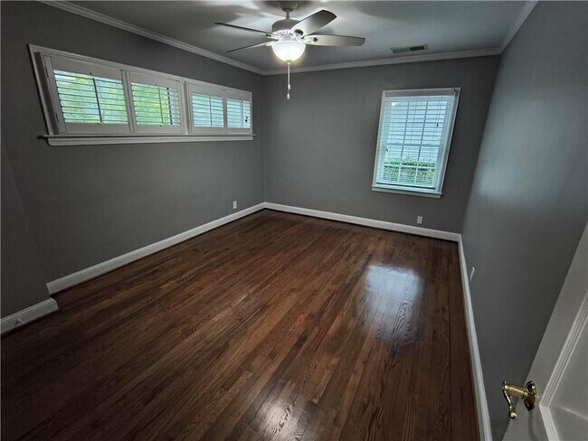 Building Photo - 2221 Melante Dr NE